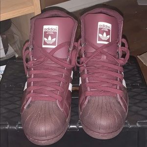 Mens Burgundy “Adidas Pro Model” Sneakers